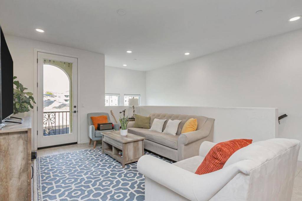 Milpitas, CA 95035,1931 Journey ST