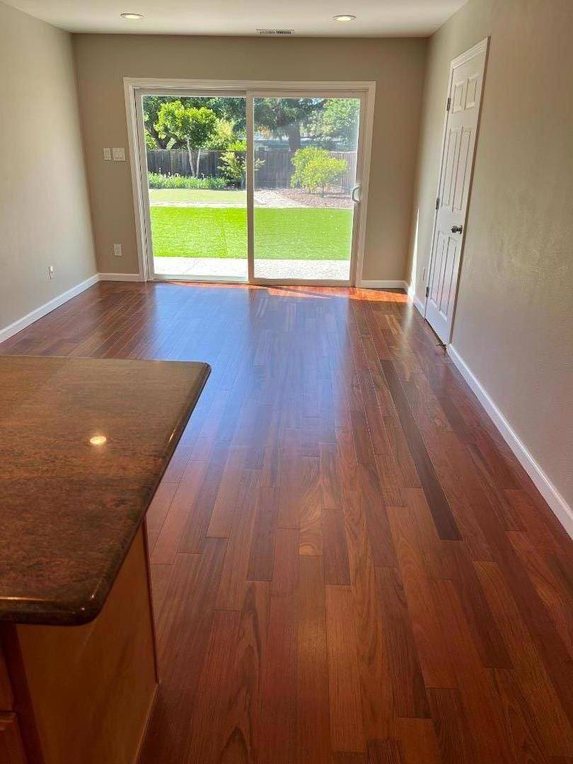 Palo Alto, CA 94303,869 Loma Verde AVE