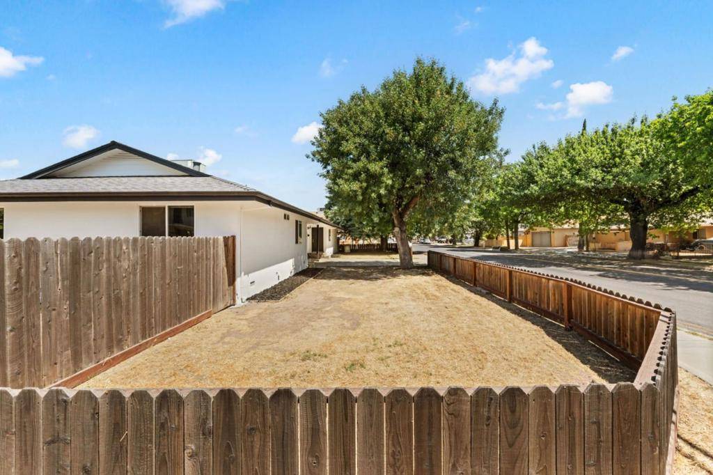 Modesto, CA 95350,1301 Carver RD