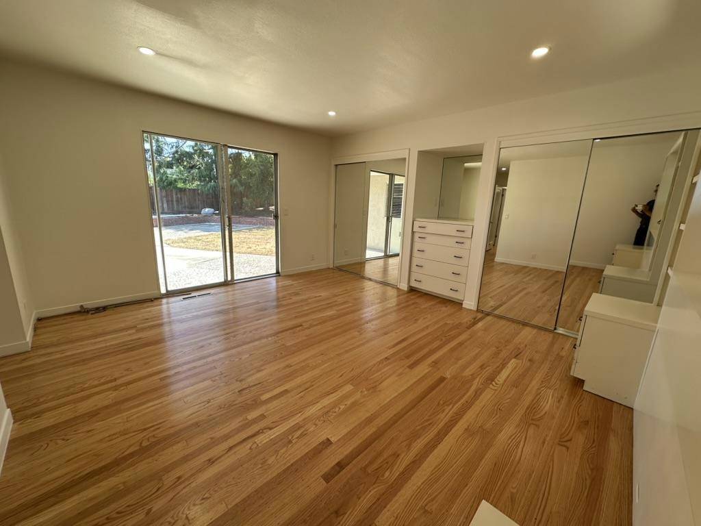 Saratoga, CA 95070,12689 Cambridge DR