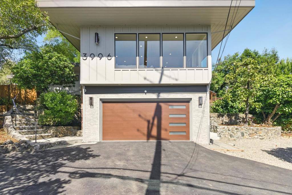 Redwood City, CA 94062,3996 Jefferson AVE