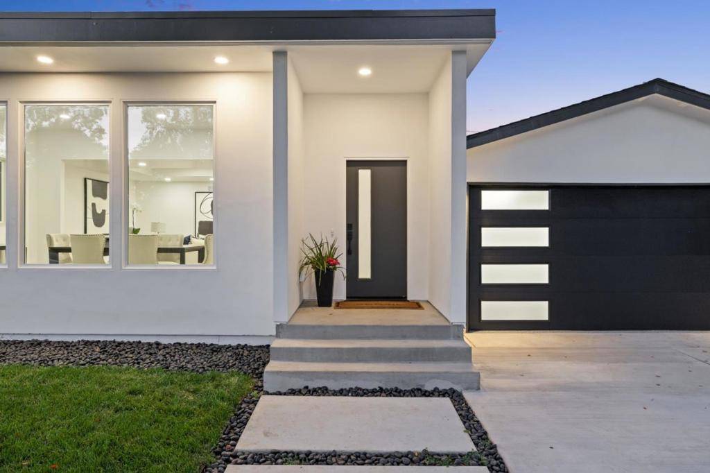 Cupertino, CA 95014,1168 Hunterston PL