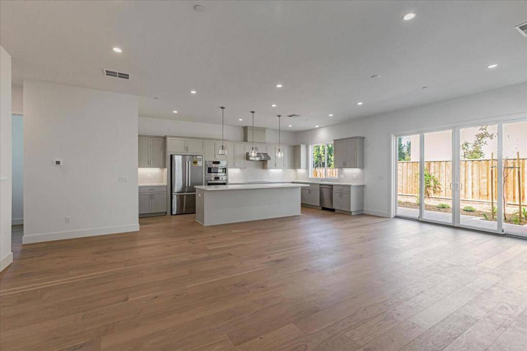 San Ramon, CA 94583,328 Isabelline CT
