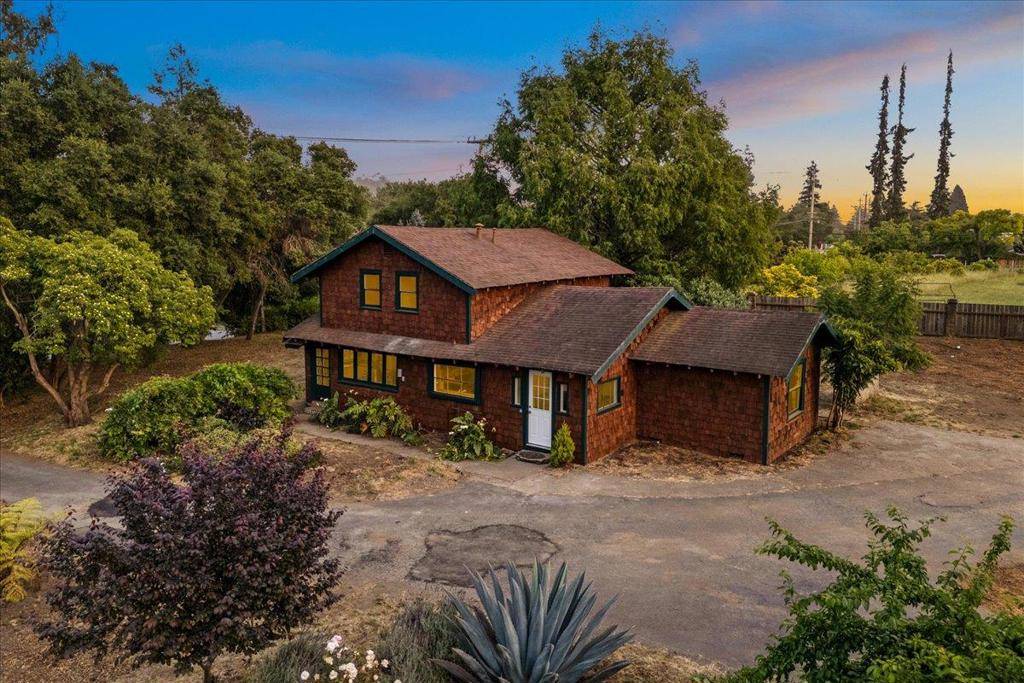 Soquel, CA 95073,1221 Old San Jose RD