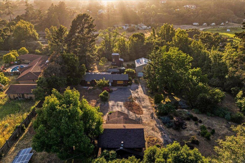Soquel, CA 95073,1221 Old San Jose RD