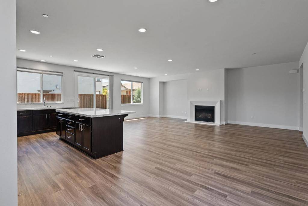 San Juan Bautista, CA 95045,277 Copperleaf LN