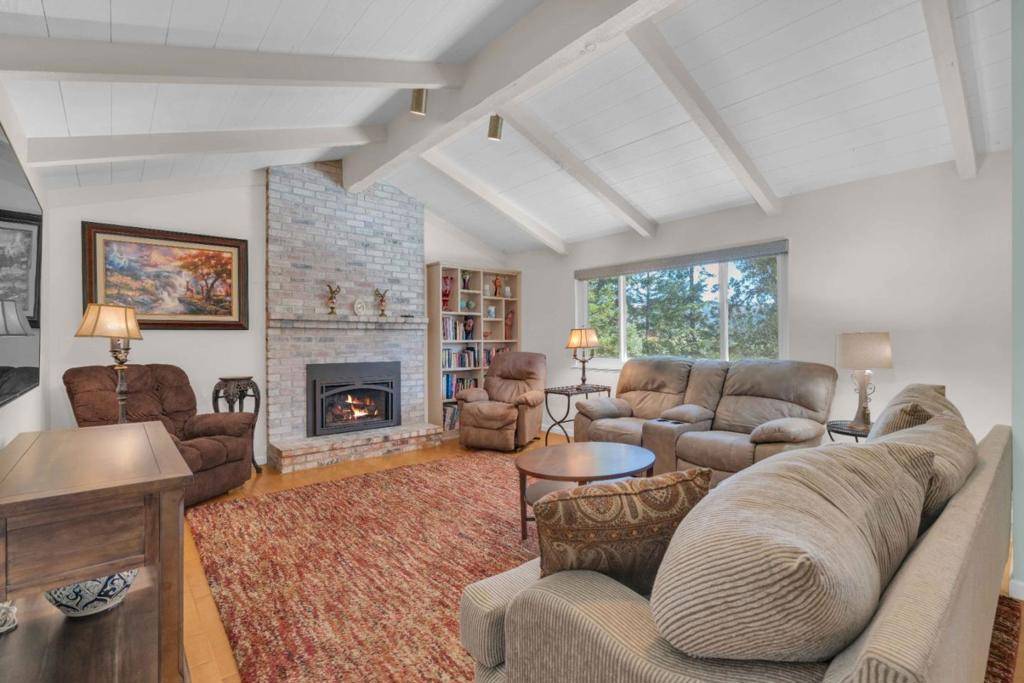 Morgan Hill, CA 95037,17035 Copper Hill DR