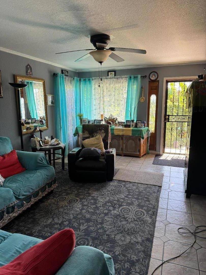 East Palo Alto, CA 94303,319 Azalia DR
