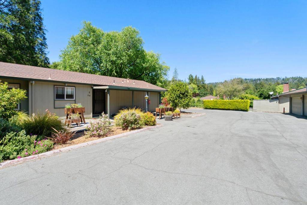 Boulder Creek, CA 95006,238 E Hilton DR