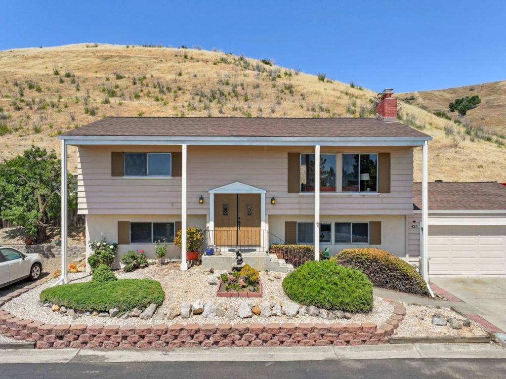 Union City, CA 94587,423 Riviera DR