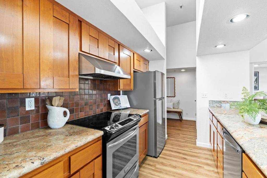 Palo Alto, CA 94301,185 Forest AVE #4C
