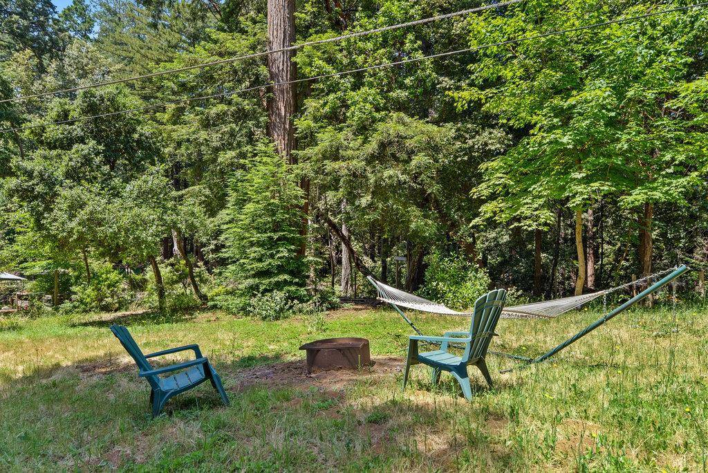 Santa Cruz, CA 95060,252 Nichols DR