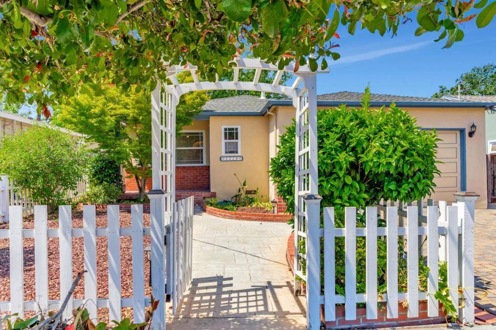 Redwood City, CA 94061,1228 Ruby ST
