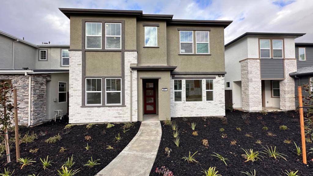 Sacramento, CA 95833,2817 Earthened WALK