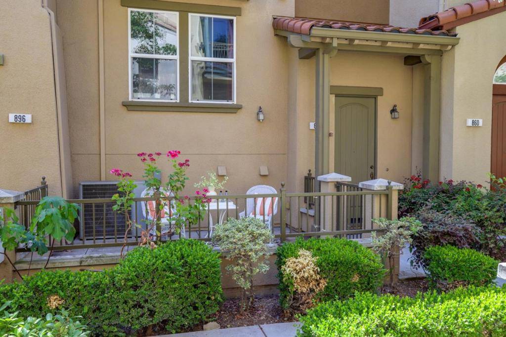 Milpitas, CA 95035,878 Luz Del Sol LOOP