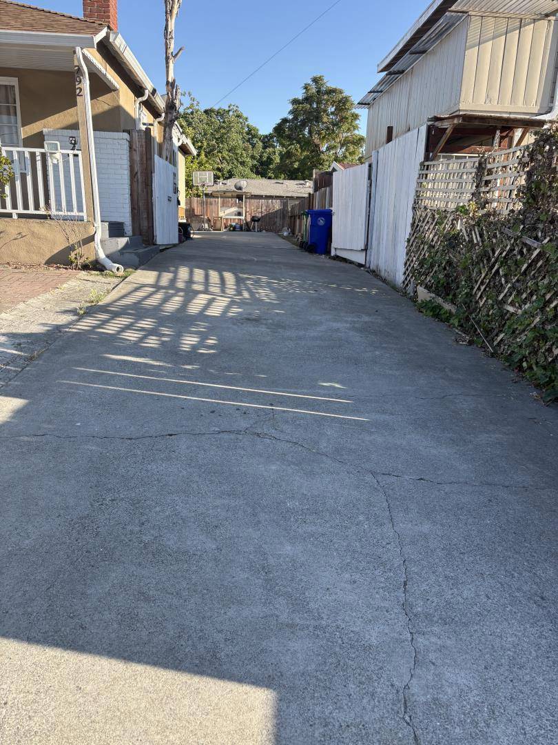 San Lorenzo, CA 94580,792 Delano ST