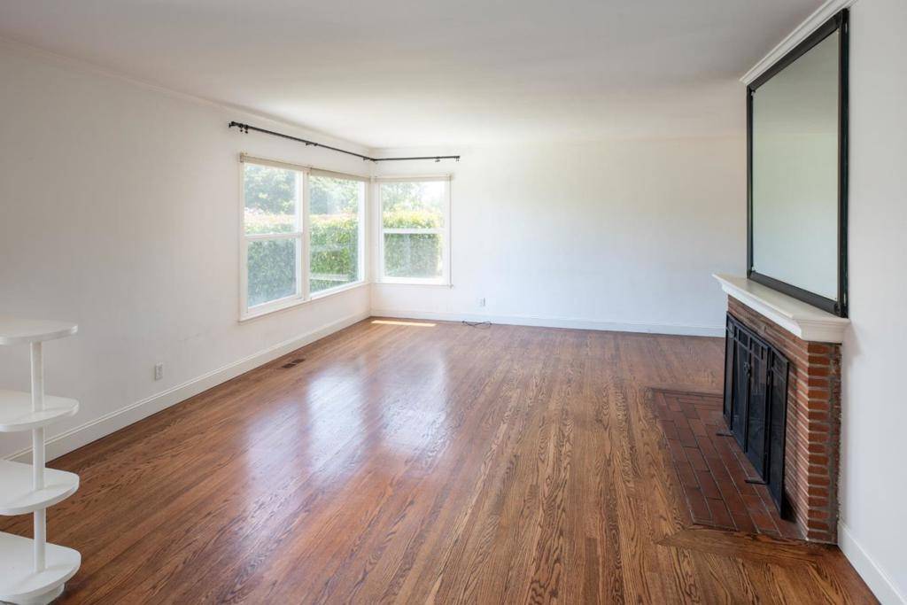 Burlingame, CA 94010,1437 Cabrillo AVE