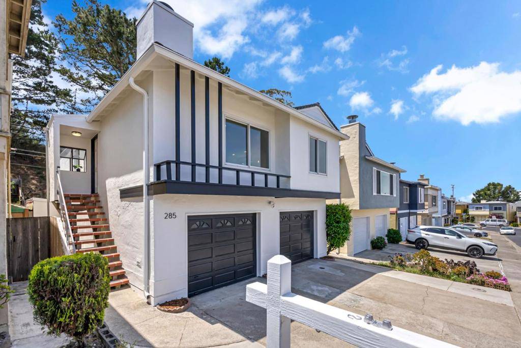 Daly City, CA 94014,285 Alta Vista WAY
