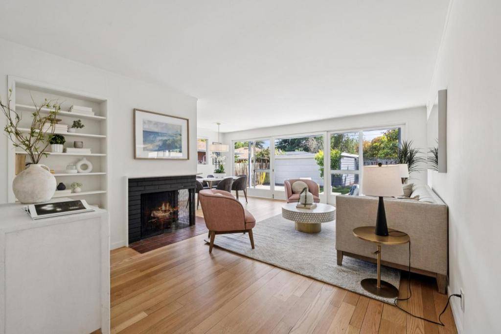 Palo Alto, CA 94301,1520 Emerson ST