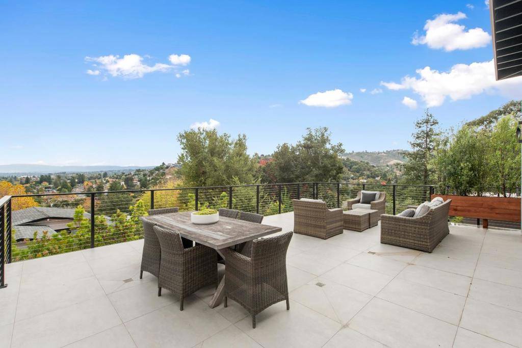 San Carlos, CA 94070,21 Highland AVE