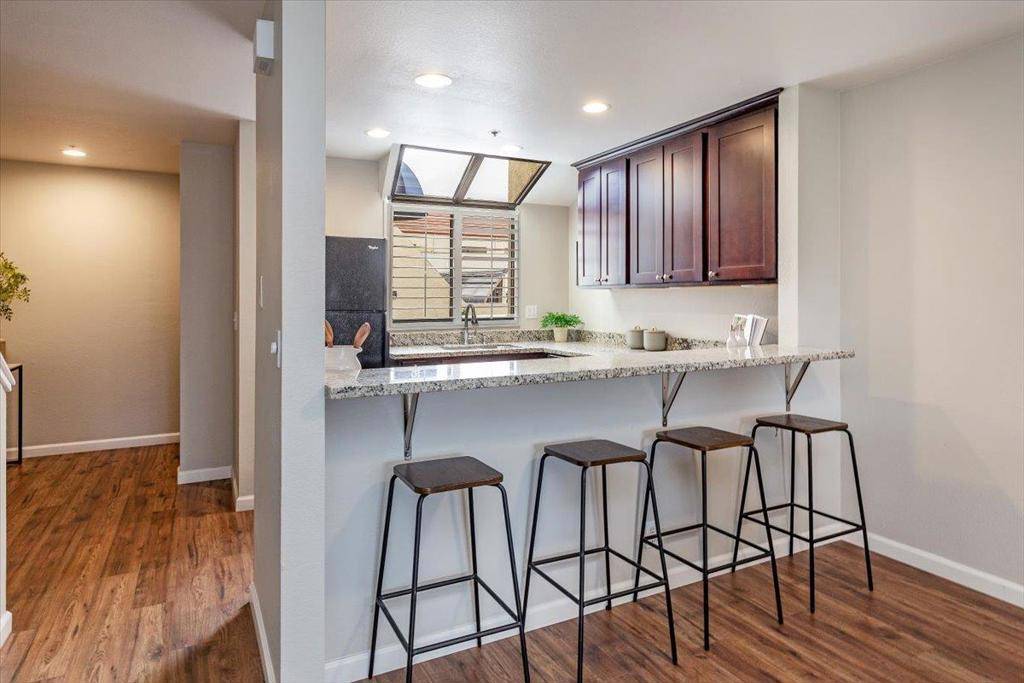 Palo Alto, CA 94306,2409 Park BLVD #C206