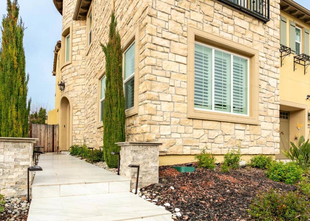 San Ramon, CA 94582,1164 Trumpet Vine LN