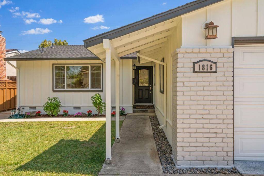 San Jose, CA 95124,1816 Rosswood DR