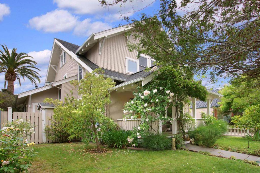 Santa Cruz, CA 95062,510 Windham ST