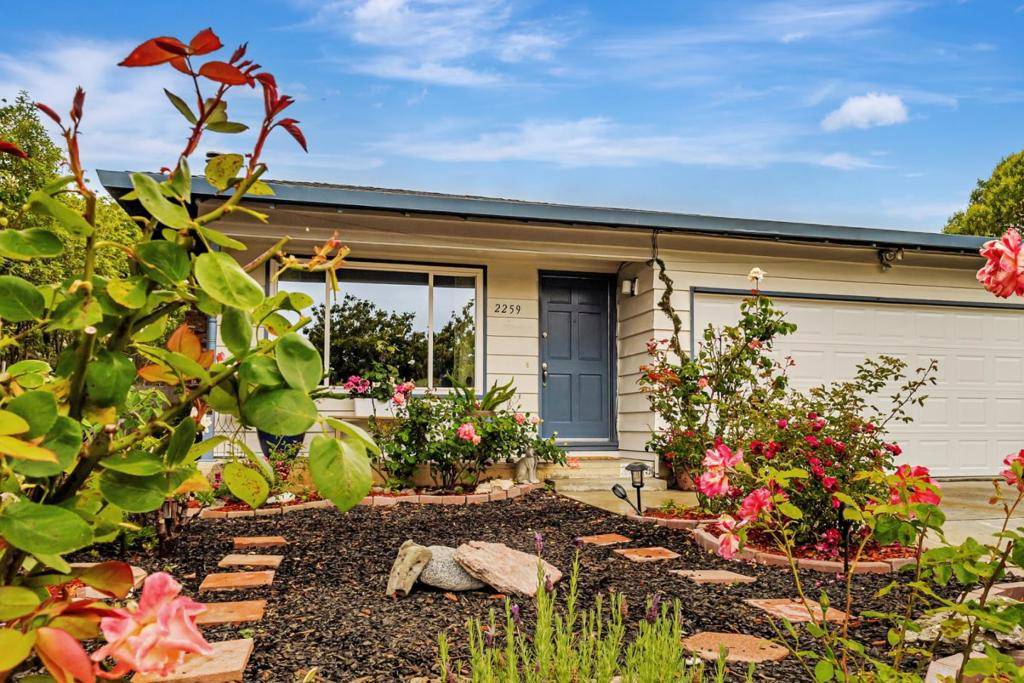 Santa Cruz, CA 95062,2259 Chanticleer AVE