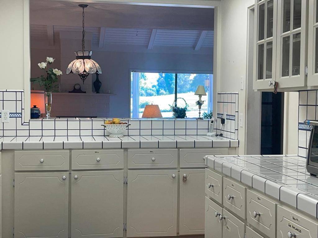 San Jose, CA 95135,6098 Montgomery CT