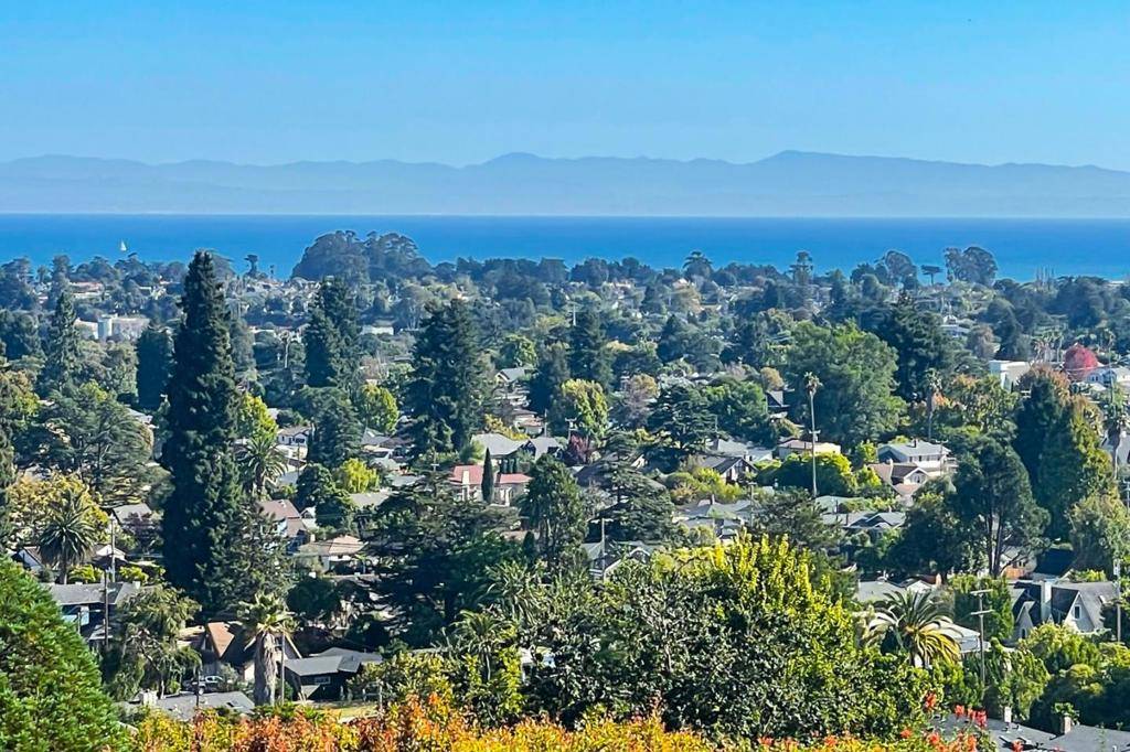 Santa Cruz, CA 95060,623 High ST