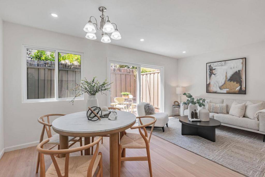 Sunnyvale, CA 94087,530 La Conner DR #24