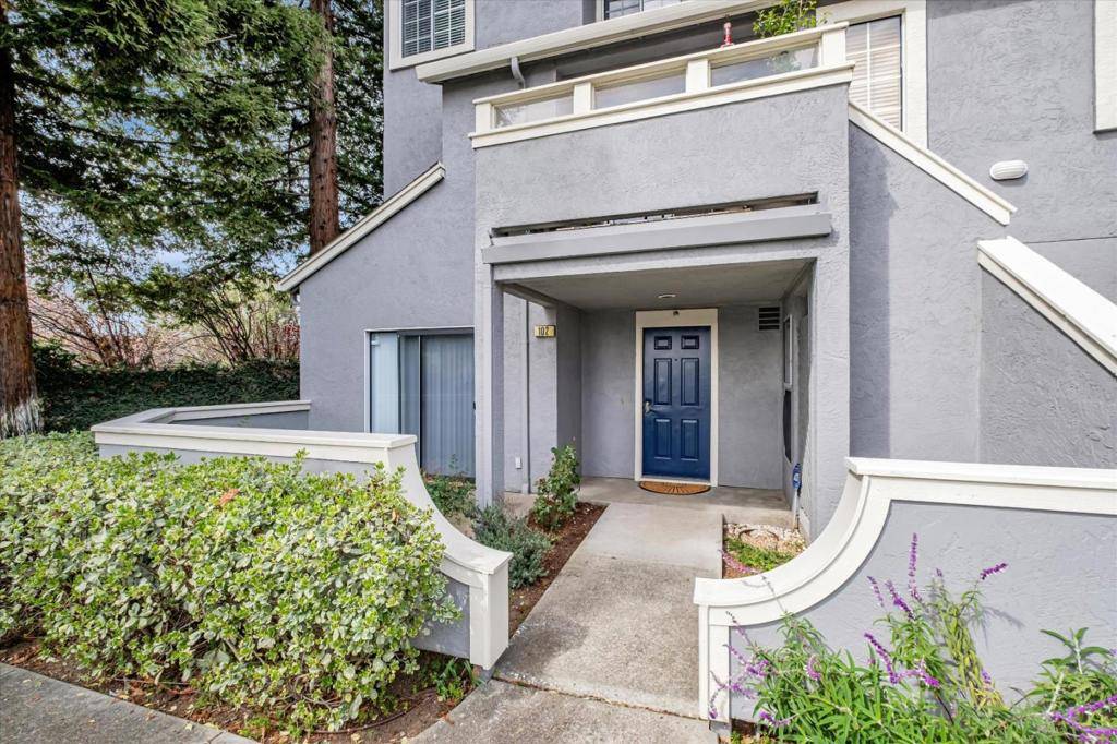 Hayward, CA 94544,102 Crossing CT