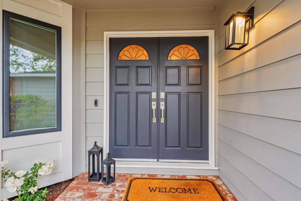 Sunnyvale, CA 94086,1005 Lupine DR