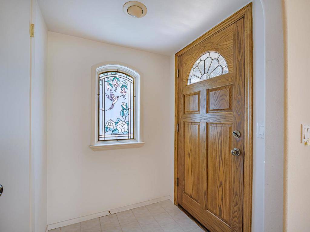 Redwood City, CA 94061,739 Quartz ST