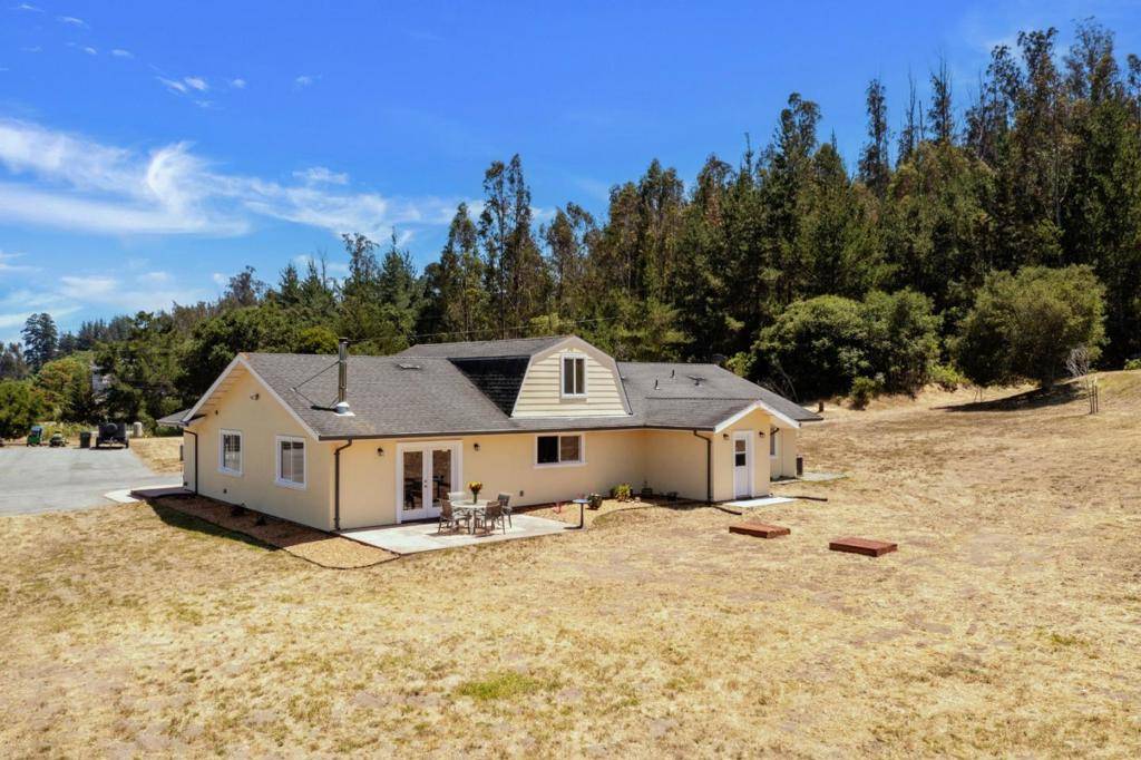 Watsonville, CA 95076,490 Carson LN