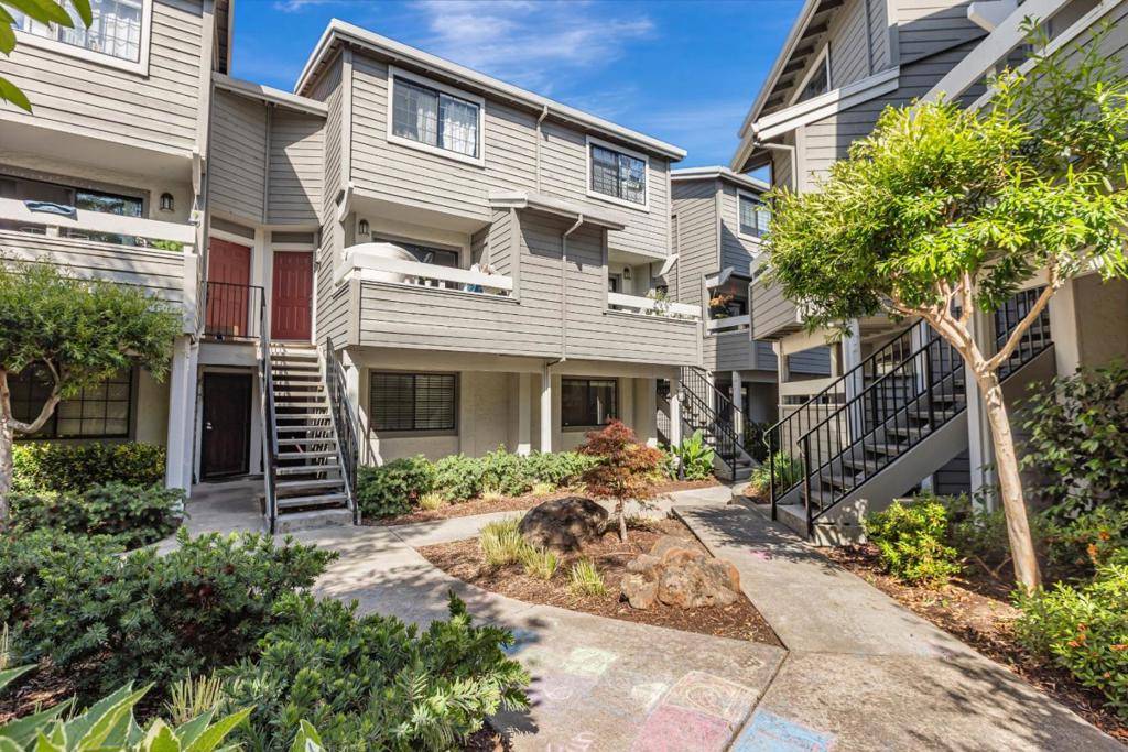 San Jose, CA 95129,6886 Chantel CT