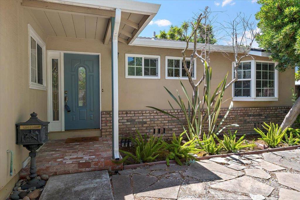 Sunnyvale, CA 94087,1116 Blair AVE