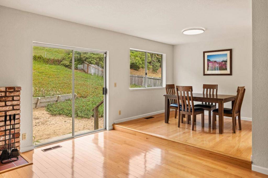 Marina, CA 93933,3097 Messinger DR