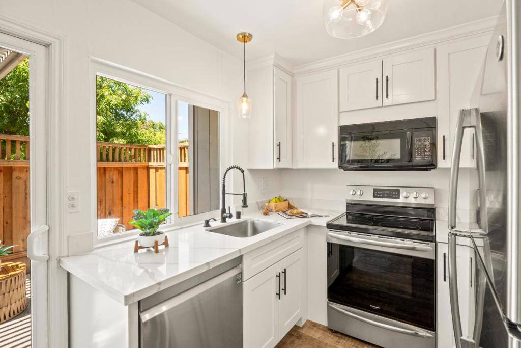 Los Gatos, CA 95032,120 Oak Rim WAY #10