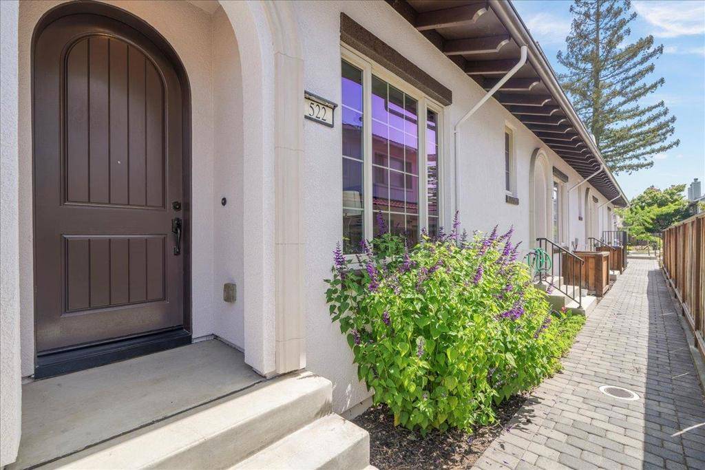 Los Altos, CA 94022,522 Tyndall ST