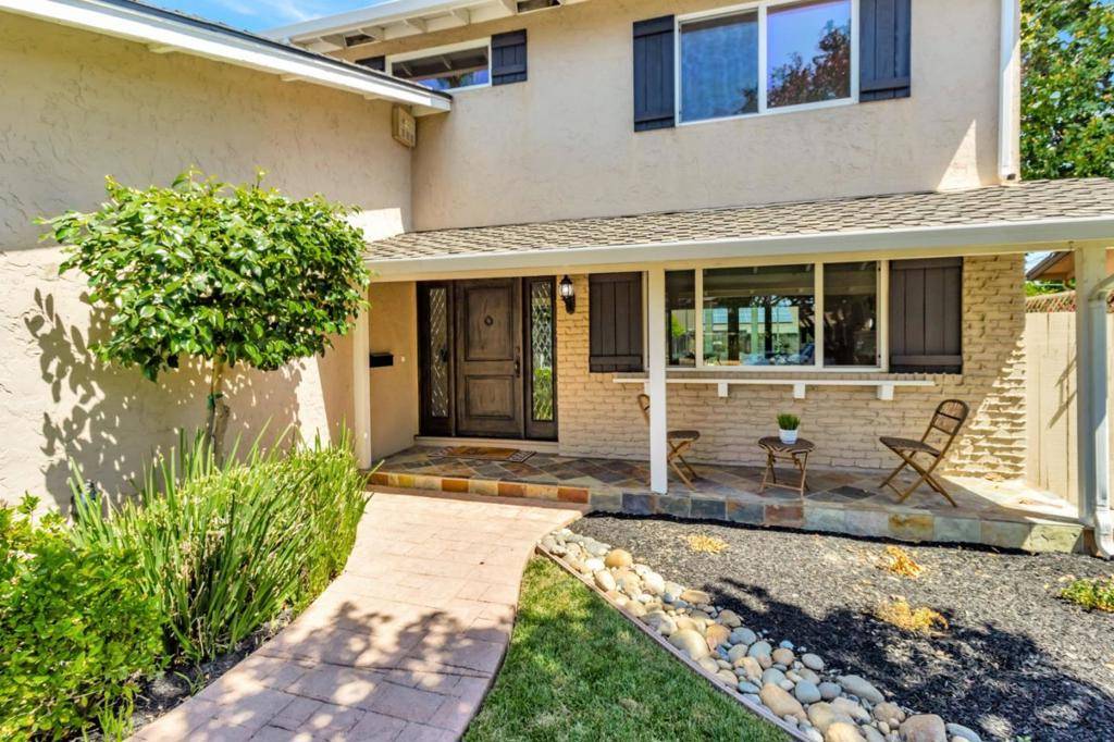 San Jose, CA 95117,3293 Lynn Oaks DR