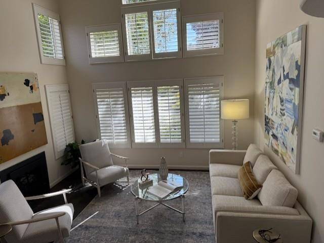 Half Moon Bay, CA 94019,30 Erin LN