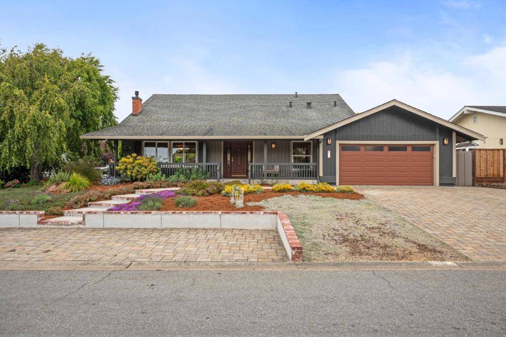 Half Moon Bay, CA 94019,1 Le Havre PL