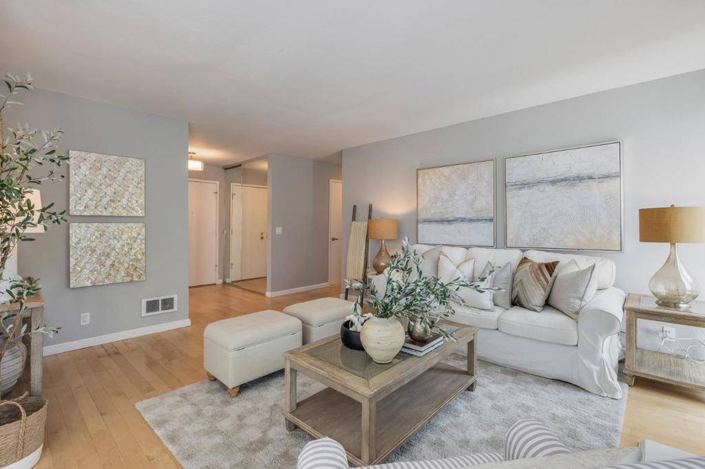 Foster City, CA 94404,1017 Shell BLVD #12