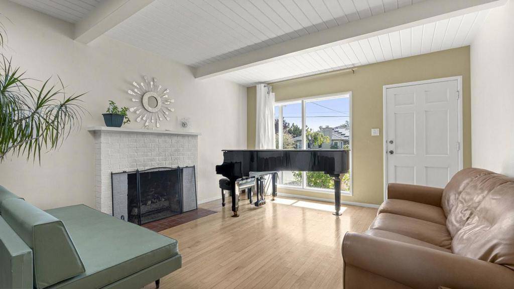 Campbell, CA 95008,848 Kenneth AVE