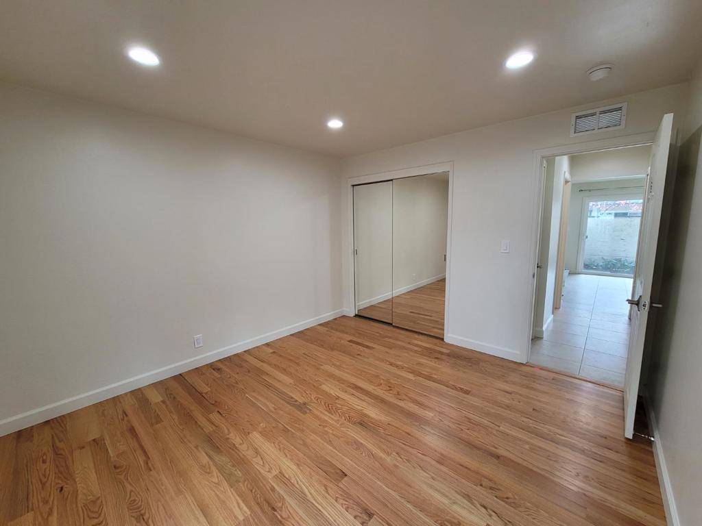 Cupertino, CA 95014,10218 E Park CIR #1