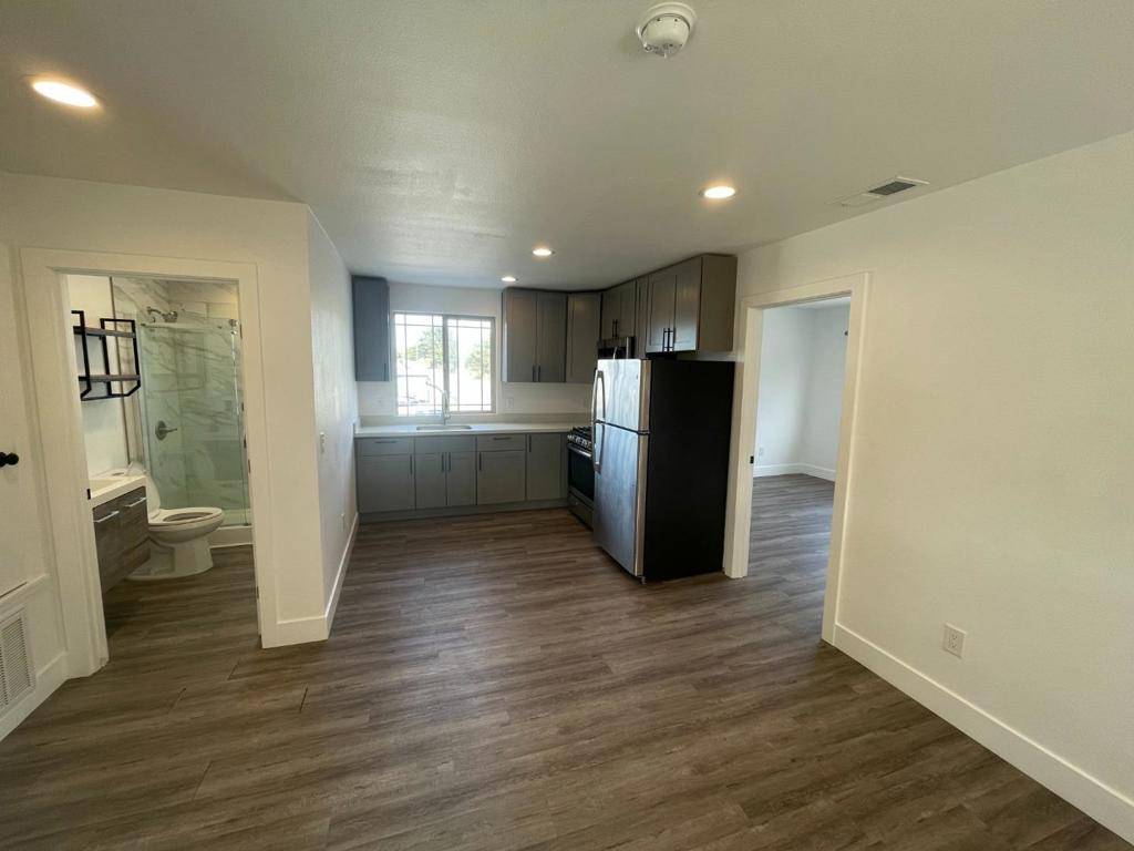 Pacifica, CA 94044,2530 Francisco BLVD