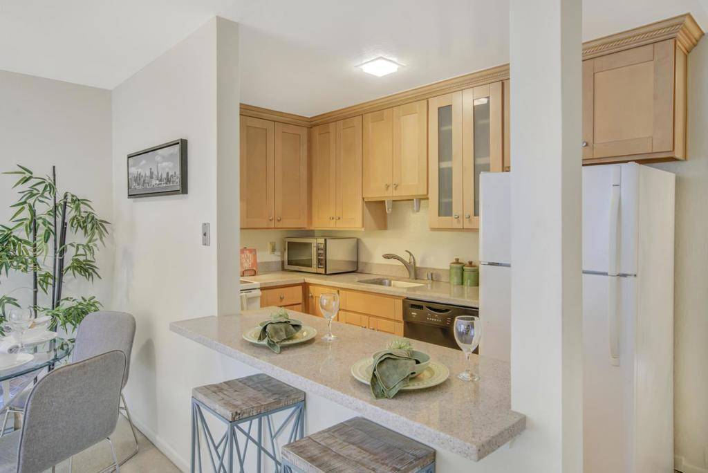 Mountain View, CA 94043,650 Alamo CT #6