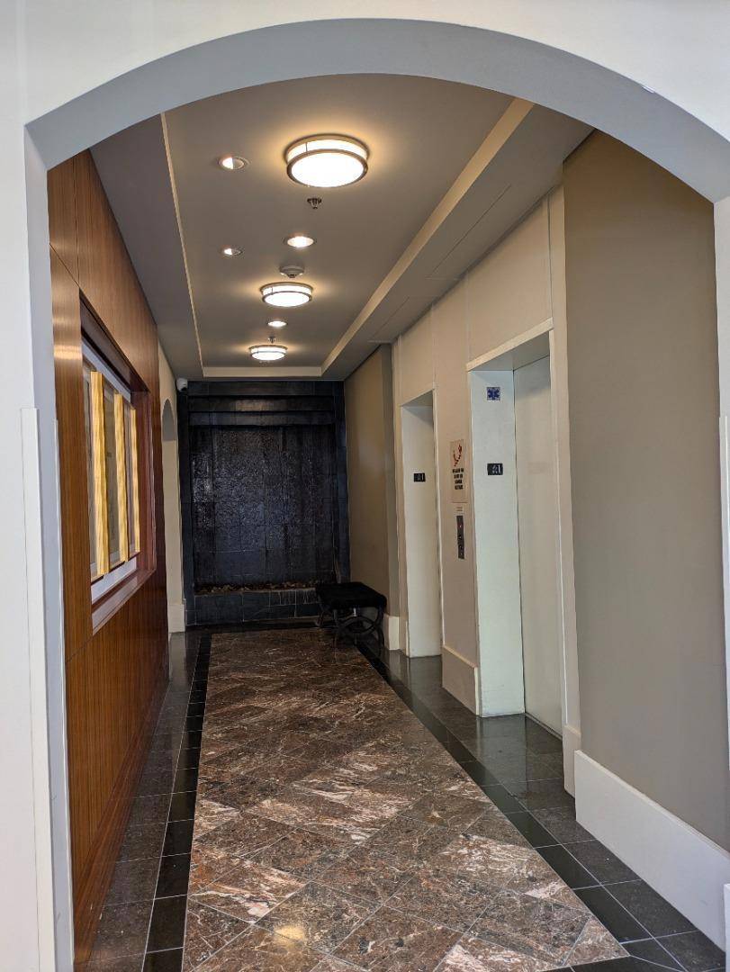 Oakland, CA 94607,989 Franklin ST #606